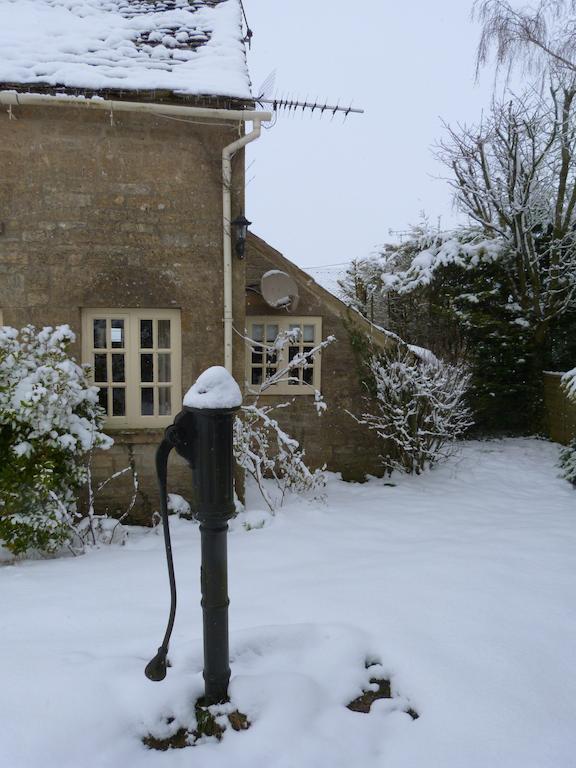 Honeysuckle Cottage Bourton-on-the-Water Exterior photo